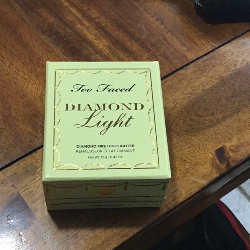 Too Faced Diamond Light Highlighter BNIB
